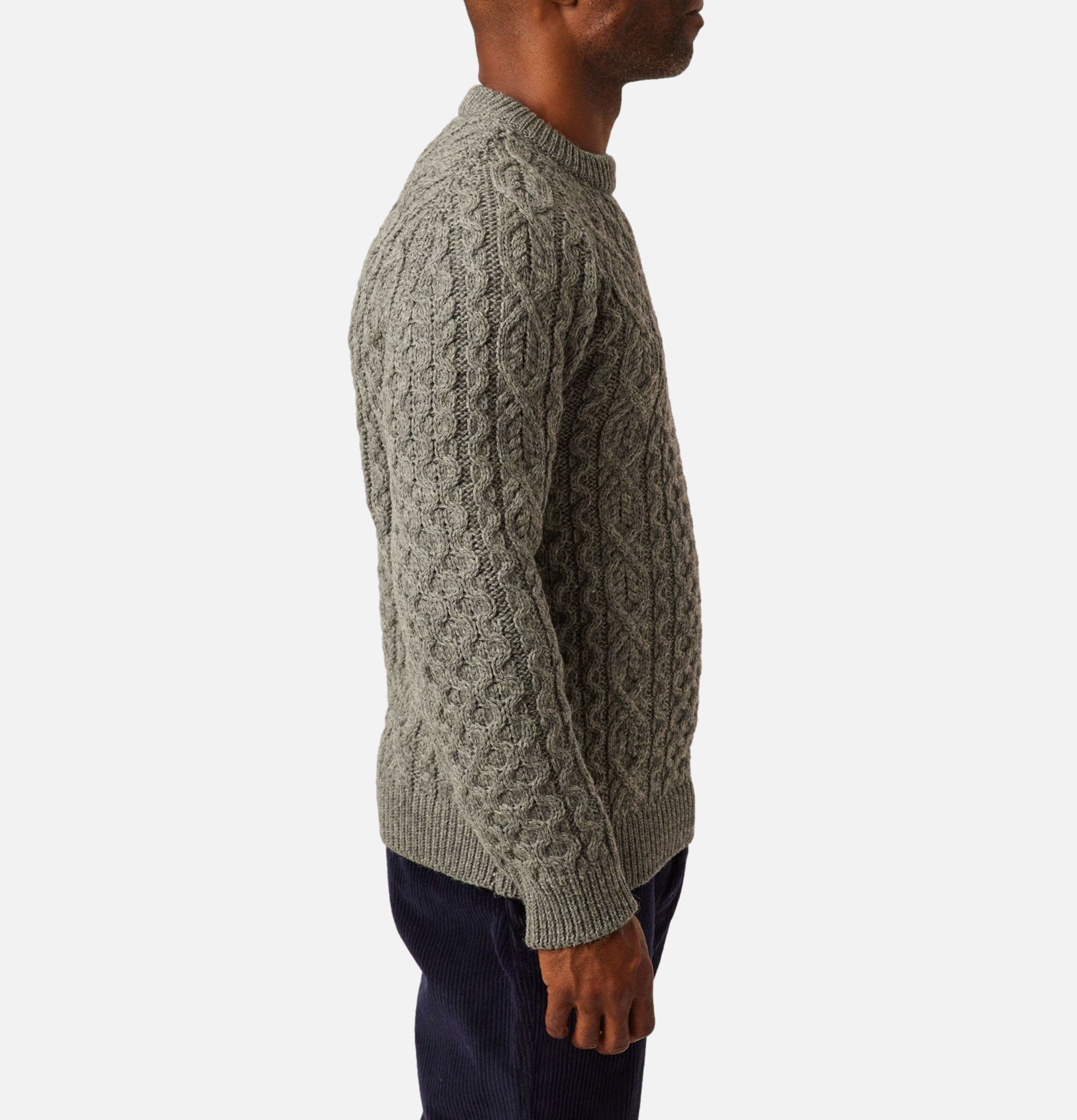 Pull Peregrine UK Hudson Aran Jumper Steel Gris.